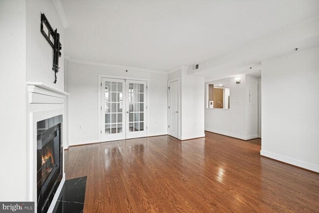 Building Photo - 1727 R St NW Unit 502