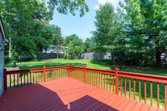 813 Rand Rd Unit 1