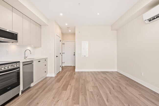 Photo - 45511-45511 Campus Dr