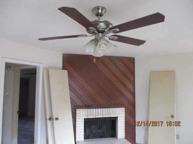 Photo - 10826 Sugar Hill Dr Unidad b