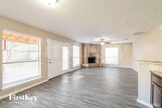 Photo - 15915 Vista Del Mar Dr