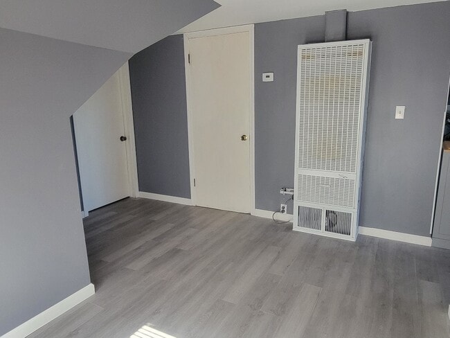 Photo - 129 Sergeant St