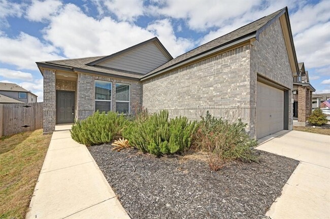 Photo - 217 Summit Dr