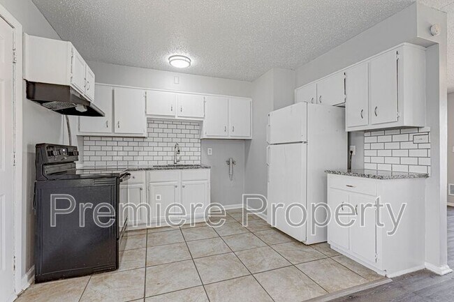 Photo - 11123 Blue Ridge Blvd