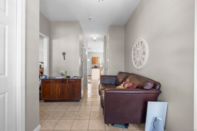 Photo - 39 Infield St