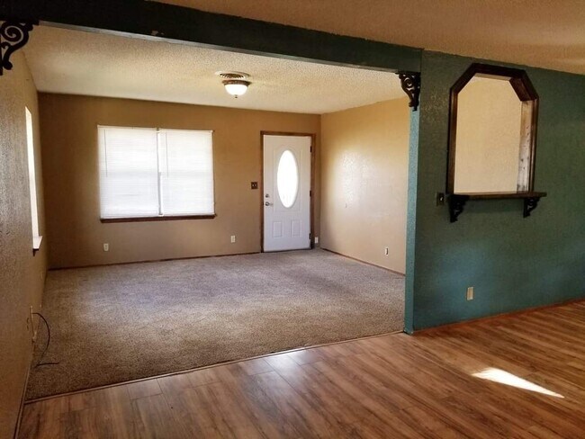 Photo - 1503 College Ave