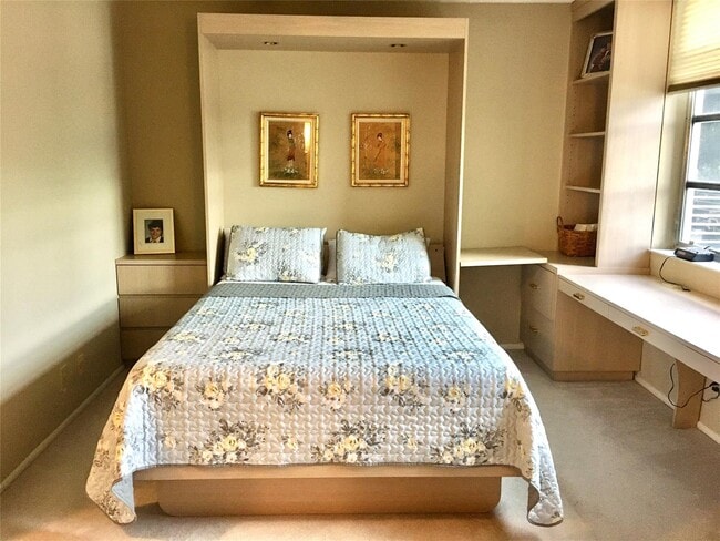 Photo - 3510 Oaks Way Unidad 207