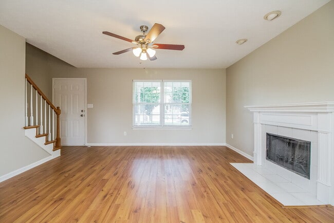 Photo - 2211 New Port Dr