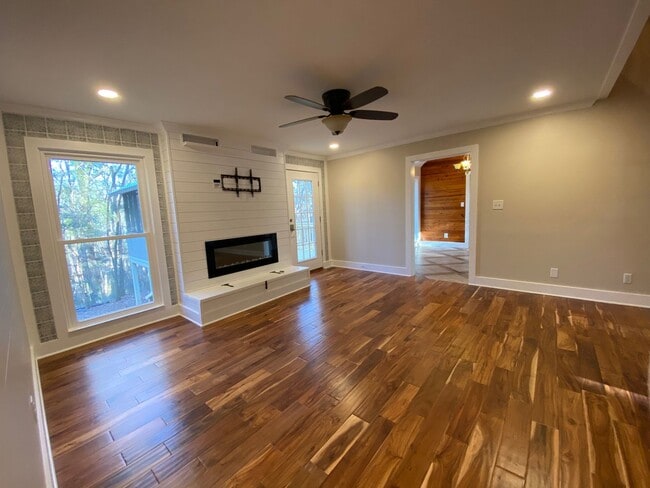 Photo - Unique Home in Perry