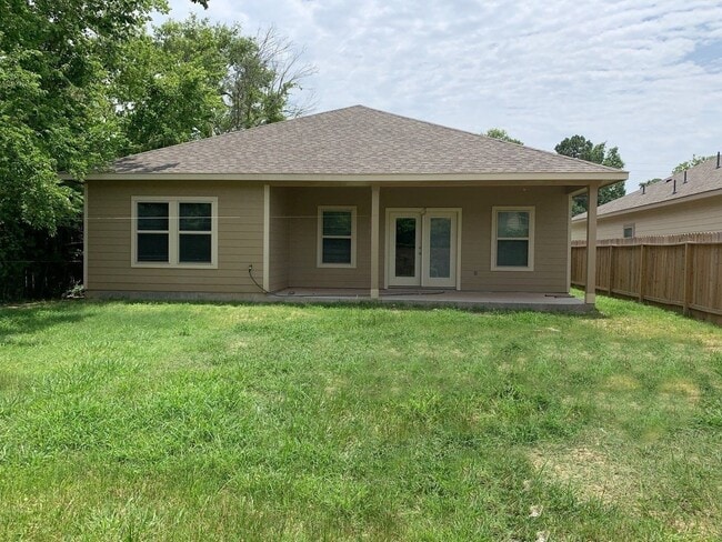 Photo - 8205 Claiborne St