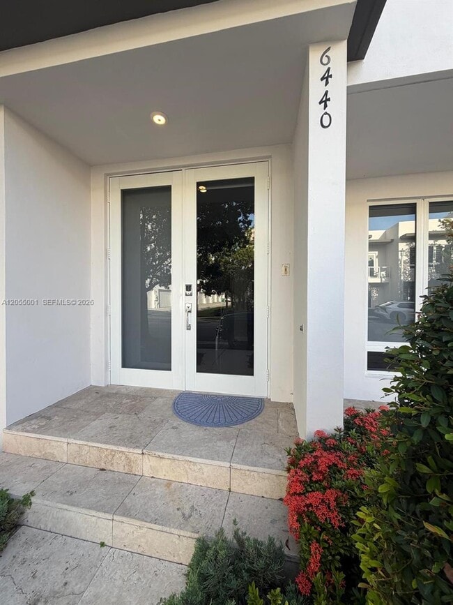 Photo - 6440 NW 103rd Psge