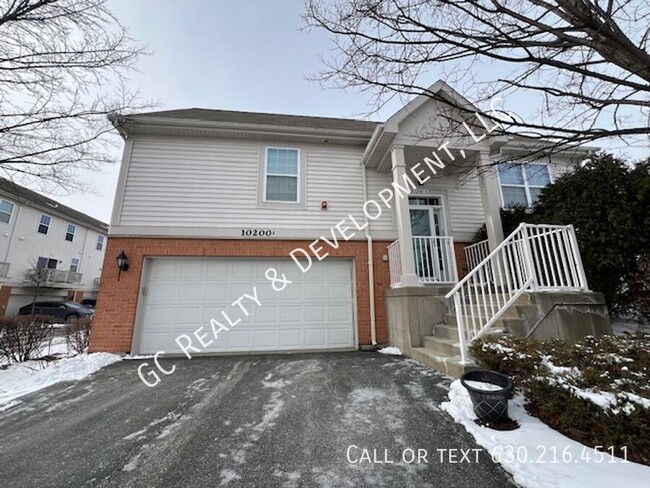 *** END UNIT TOWNHOUSE / W&D IN UNIT / PET... - *** END UNIT TOWNHOUSE / W&D IN UNIT / PET... Unidad A