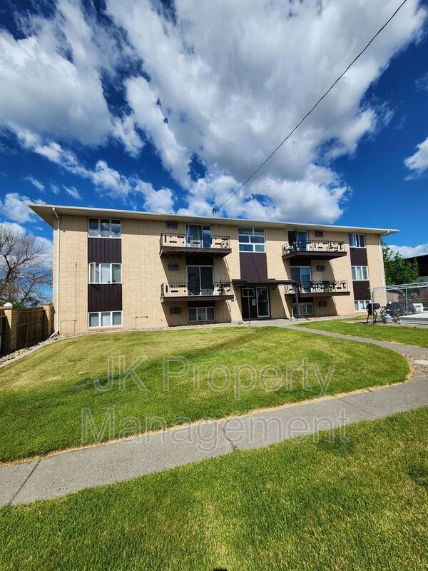 Photo - 1401-142B Street S Condo Unit #18