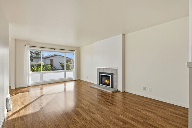 Photo - Spacious Three Bedroom Home in Forest Knol...