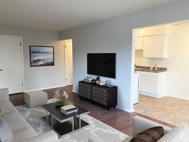 Building Photo - Como Court Rental