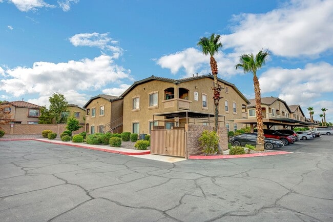 Second Story Condo with Open Floor Plan an... - Second Story Condo with Open Floor Plan an...