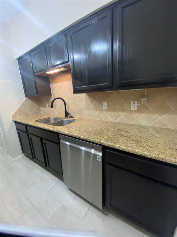 Photo - 17651 Red Oak Dr Unit 7651