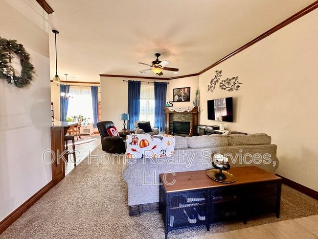 Photo - 1408 SE 6th St