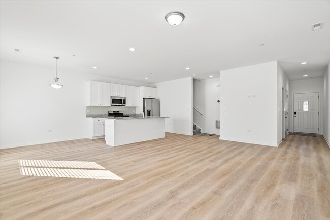 Photo - 1124 Gillespie Ln