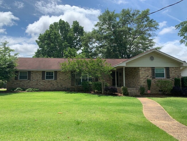 Building Photo - 1991 Idlewood Dr