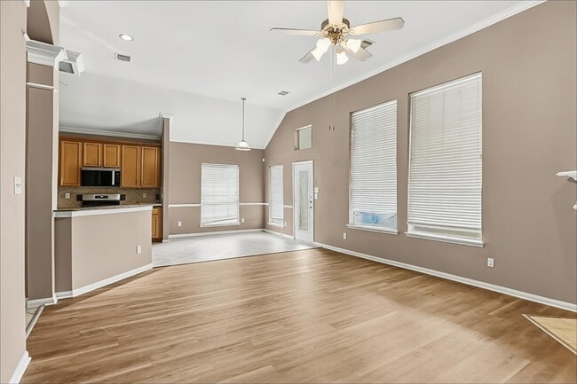 Photo - 2012 Haven Springs Ln