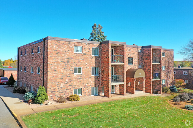 Photo - Hillside Apartments