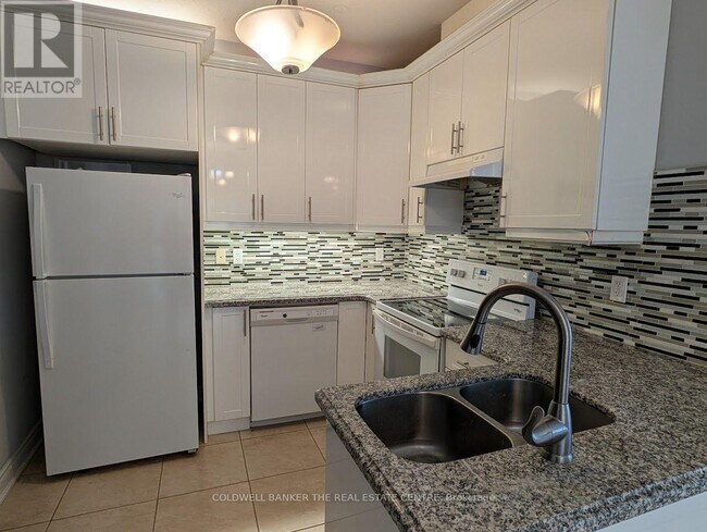 Photo - 1848 Lamstone St