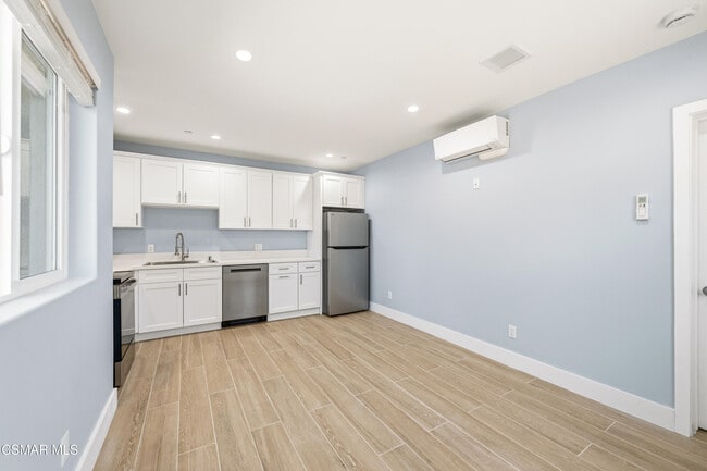 Photo - 13104 Filmore St