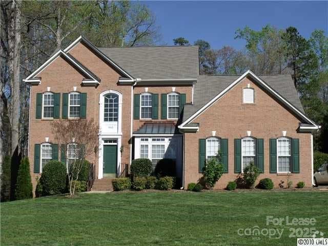 Building Photo - 1045 Muirfield Dr Rental