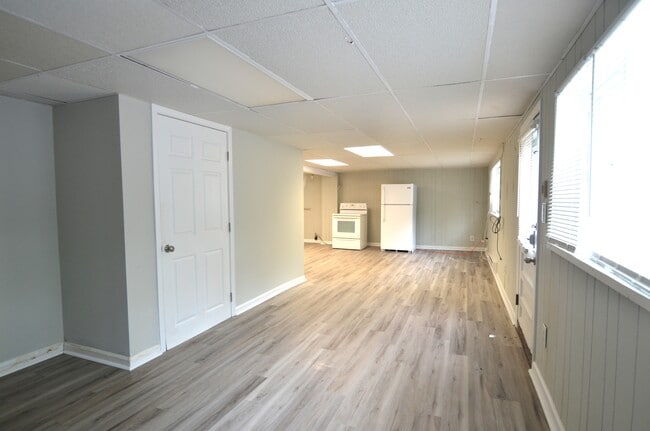 Photo - 4048 Longford Dr Unit 4