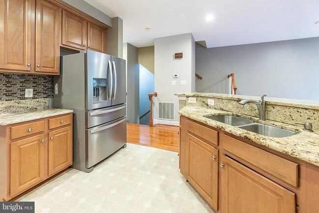 Photo - 117 Herndon Mill Cir