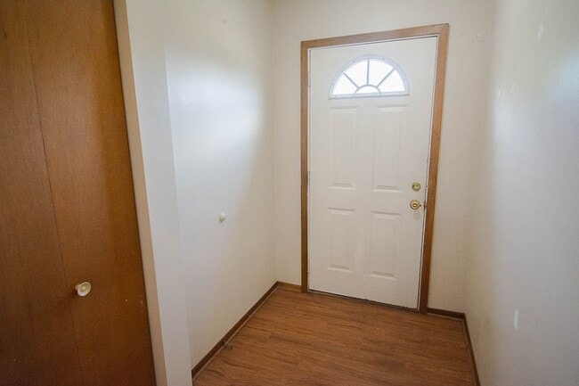 Photo - 104 21st St SW Unit B - Upper Floor