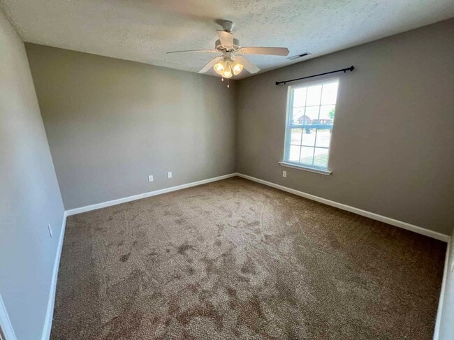 Photo - 3 Bed 2 Bath Brick Ranch *Fenced Backyard* in Christiana