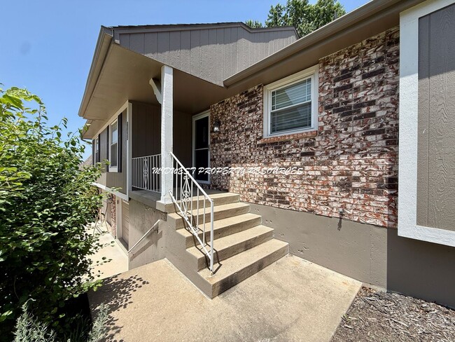 Photo - Spacious home with so many updates!  3 bedroom 2.5 baths in Blue Springs