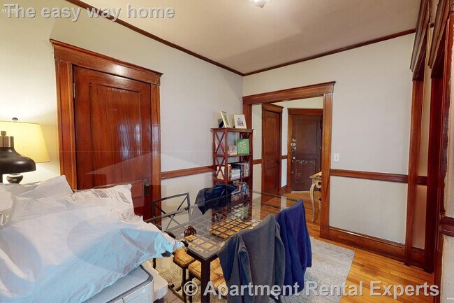 Photo - 11 Story St Unidad #32