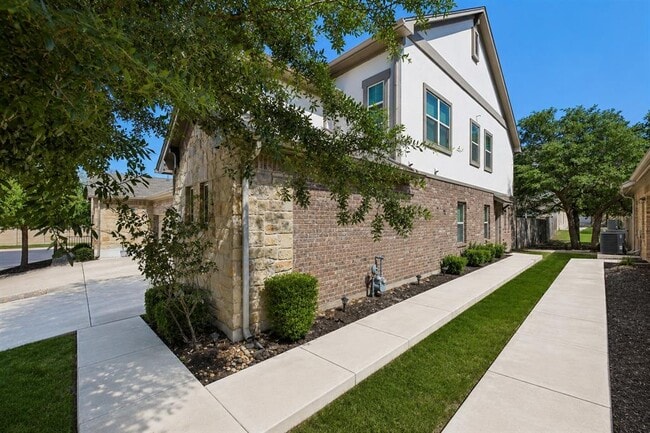 Photo - 2304 S Lakeline Blvd Unidad 251