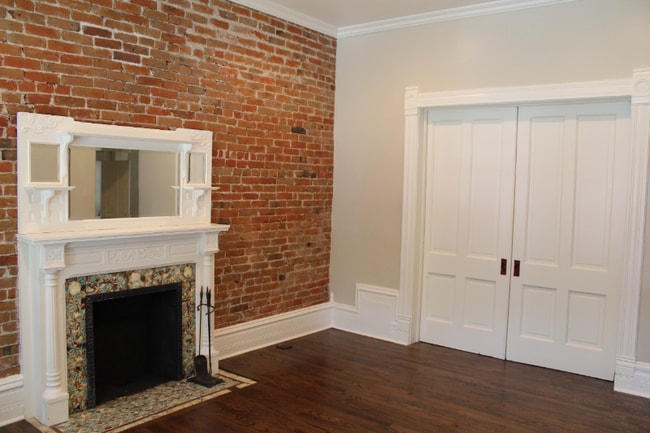 Photo - 1547 High St Unit 1