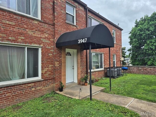 3947 Jamieson Ave Unit 2W