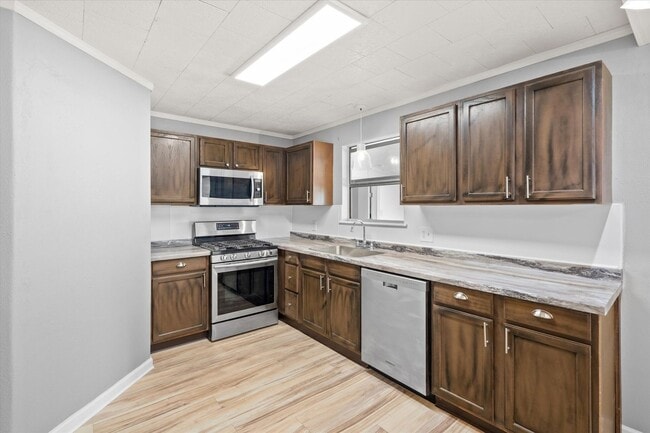 6 Morgan Cir