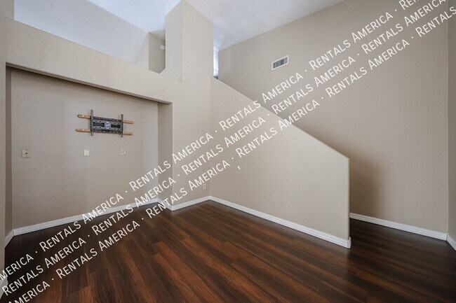 Photo - 6126 E Juniper Ave