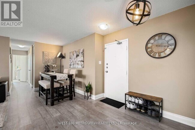 Photo - 966 Inverhouse Dr Unit 1102