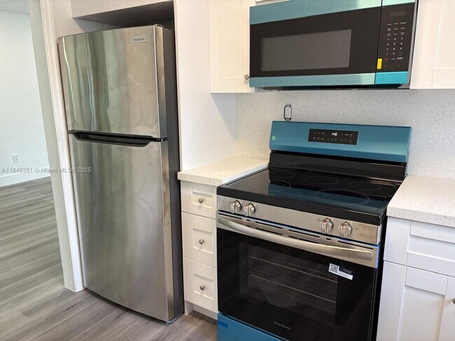 Building Photo - 3368 NW 51st Terrace Rental