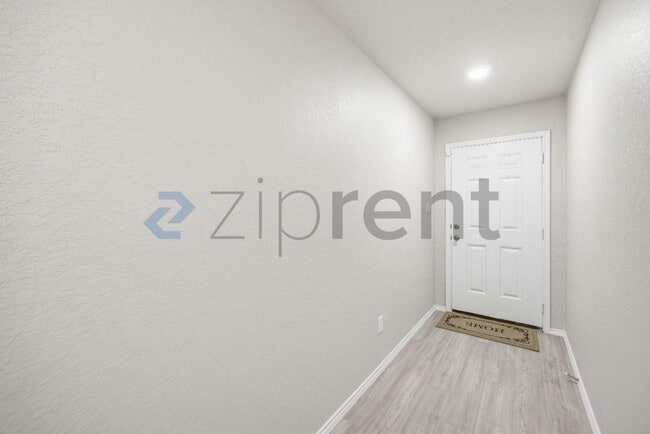 Photo - 2781 Rosefinch