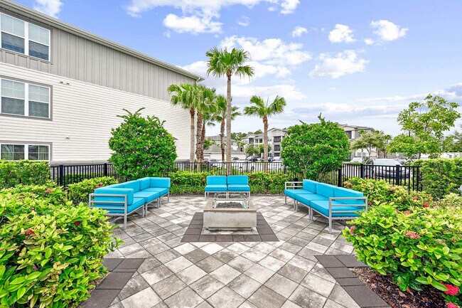 Pool 3 - Halston Waterleigh