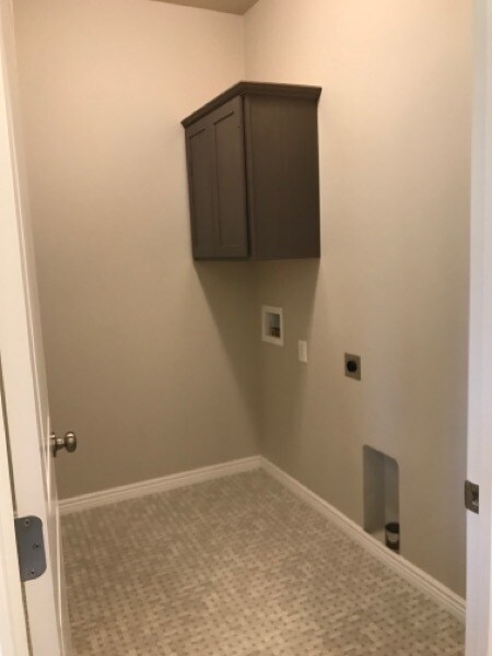 Photo - 654 Heidi Ave