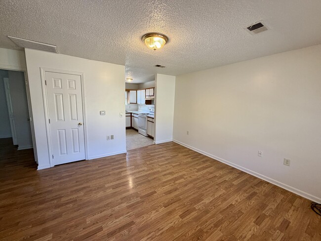 Photo - 19 Driftwood Cir