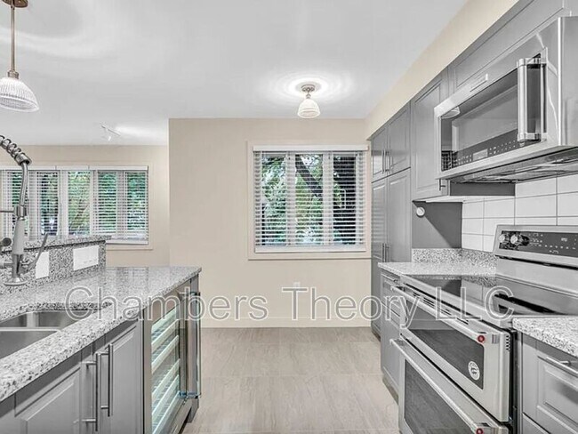 Photo - 220 2nd St SE Unit 103