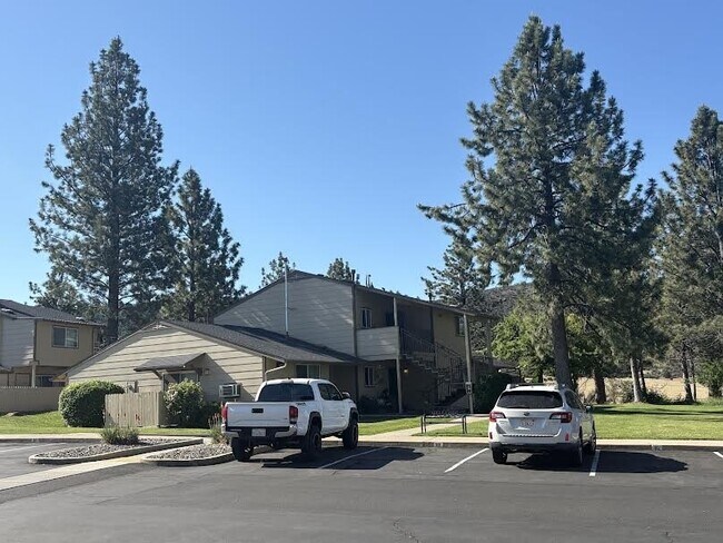 Photo - 800 Jasper Pl