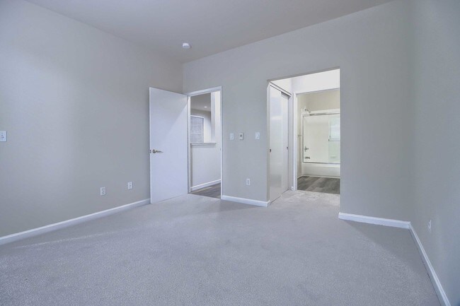 Warburton Village Apartment