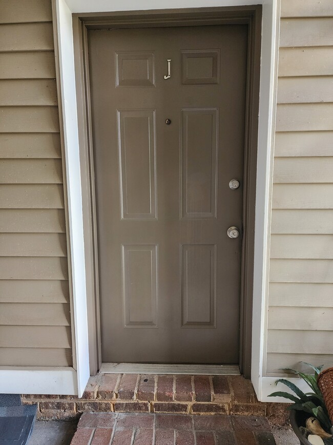 Front door - 9619 Vinca Cir Condo Unit J